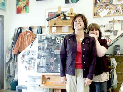 Michele Suchland Matriculator with Kim Marcucci and artist